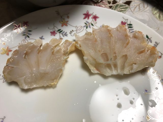 かに本舗　むき身半身10L腹比較
