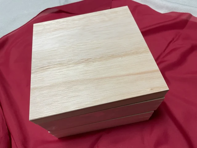 婦人画報梅上品な白木の重箱実物写真